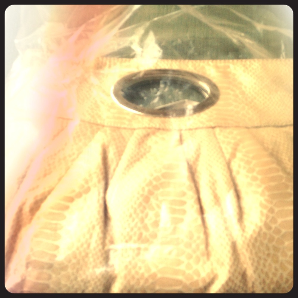 New sondra Roberts purse